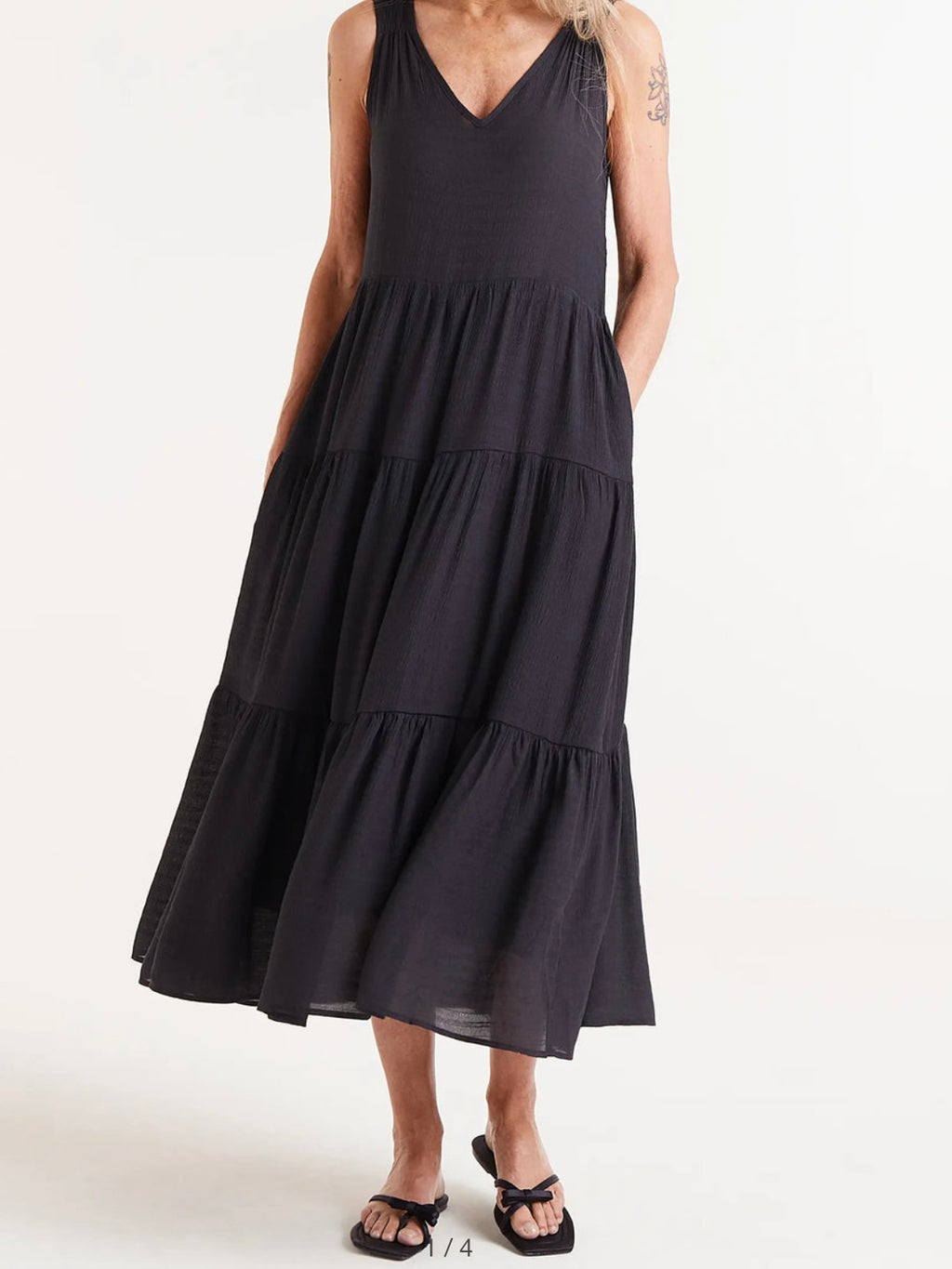 Compania Fantastica Black Midi Dress