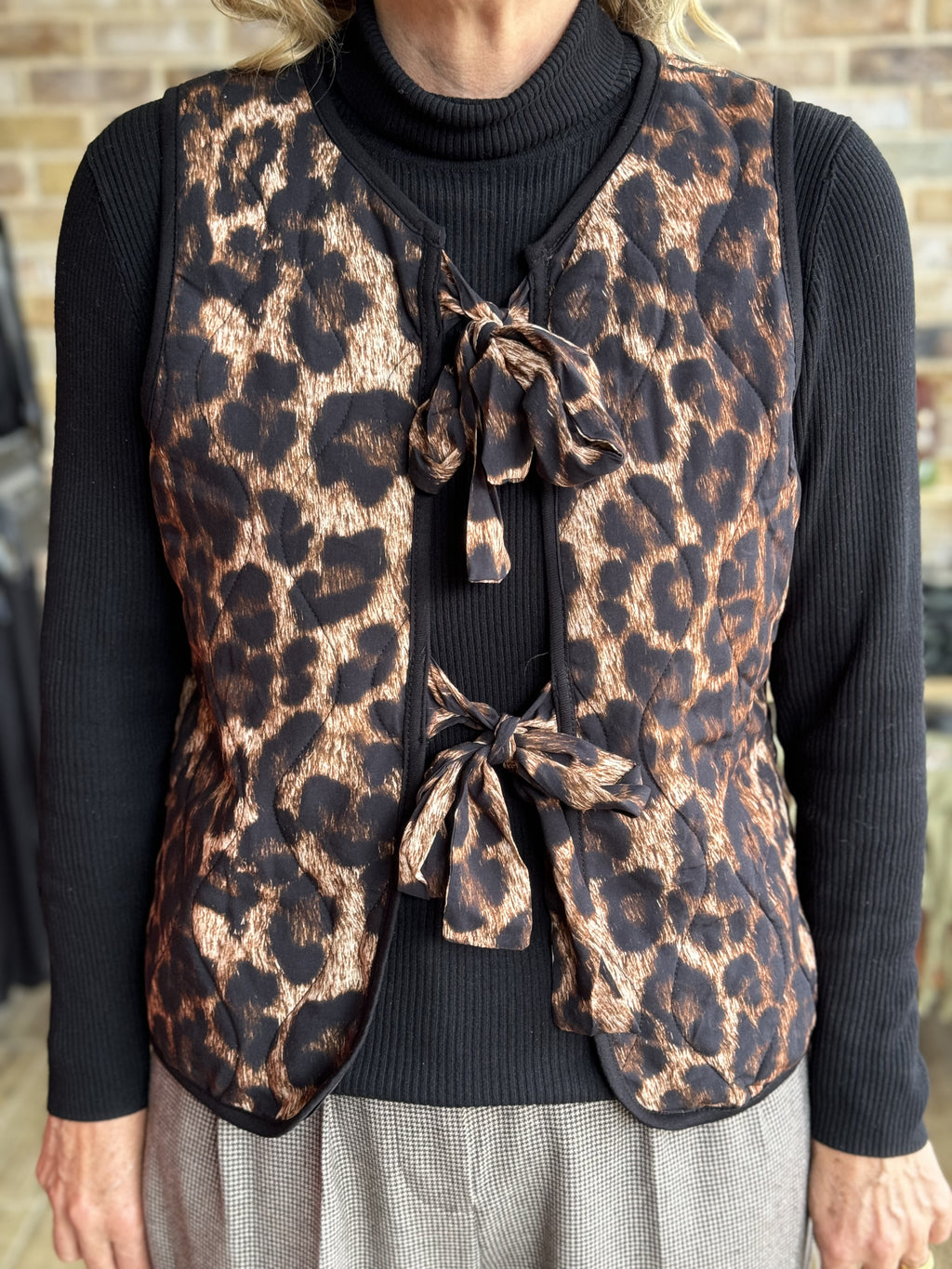 Leopard Gilet